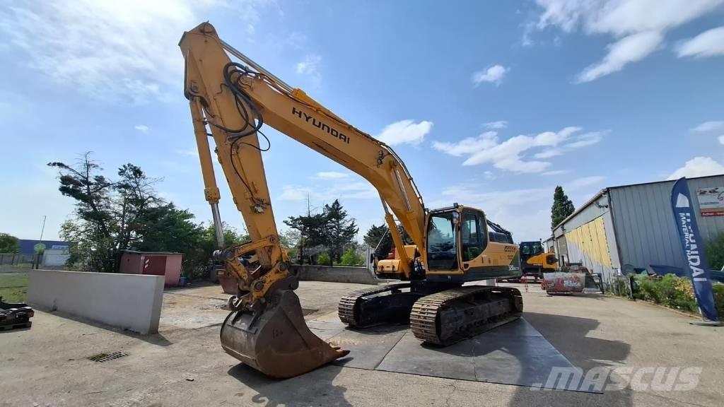 Hyundai R320NLC-9 履带挖掘机