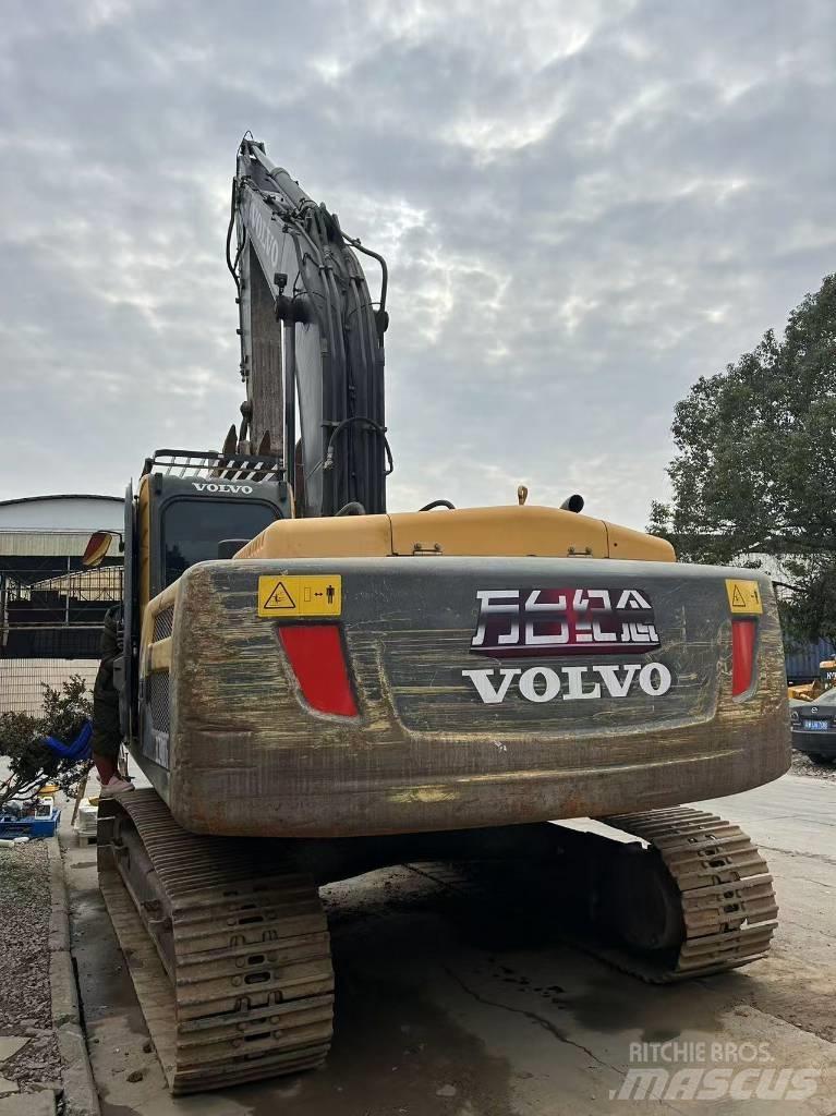 Volvo EC 240 履带挖掘机