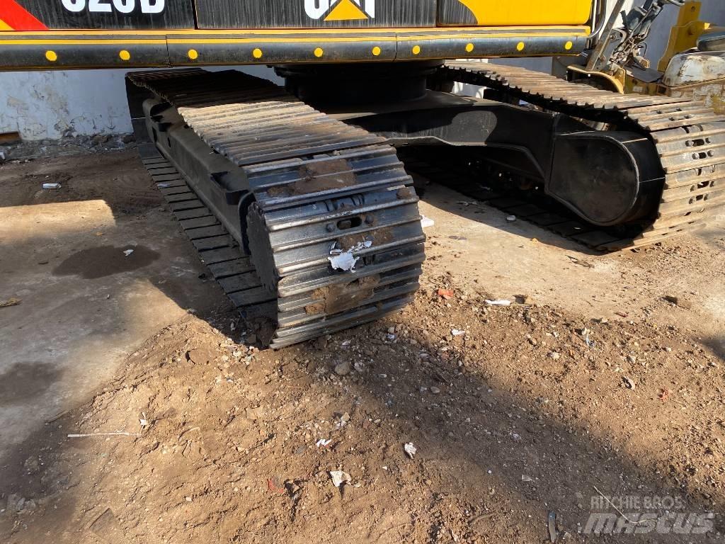 CAT 320 D 履带挖掘机