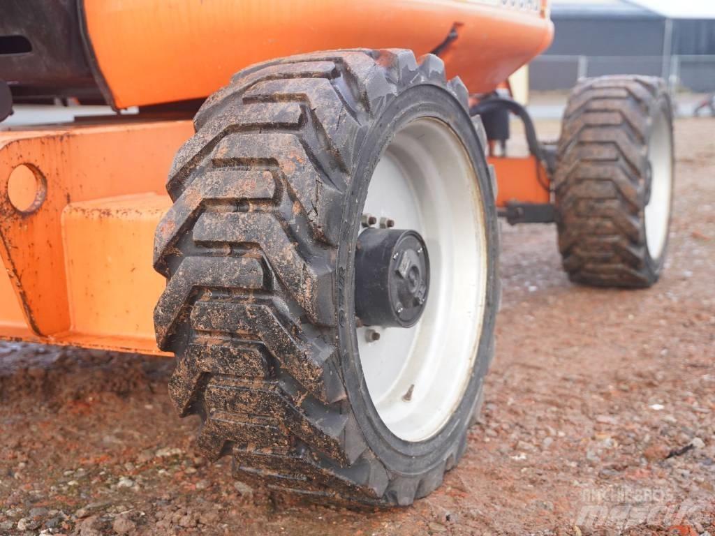 JLG 600 AJ 曲臂高空工作平台