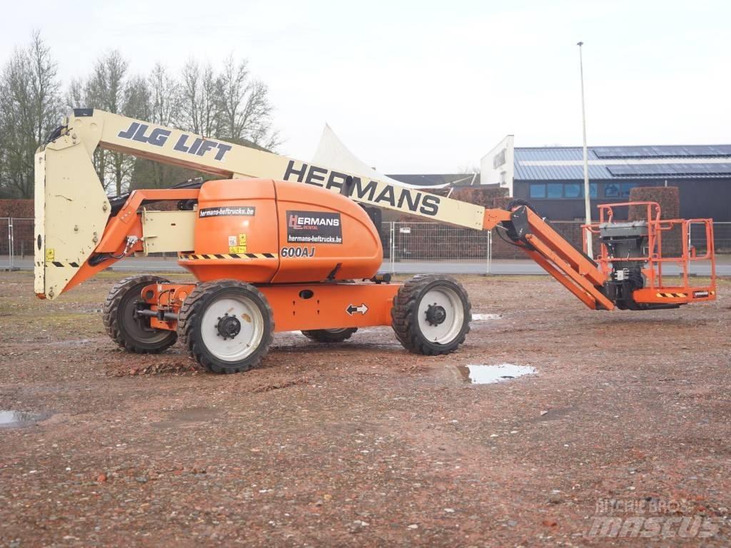 JLG 600 AJ 曲臂高空工作平台