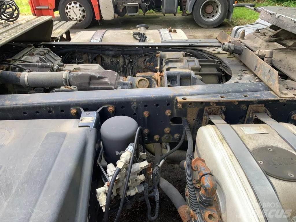 MAN TGA 18.480 4x4 牵引车