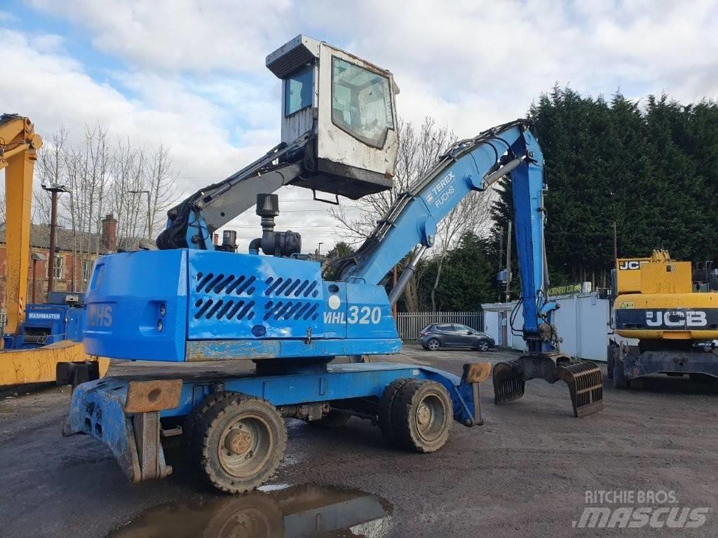 Fuchs MHL 320 工业挖掘机