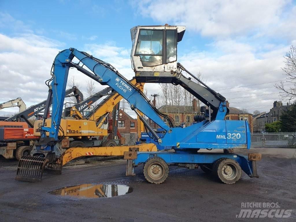 Fuchs MHL 320 工业挖掘机