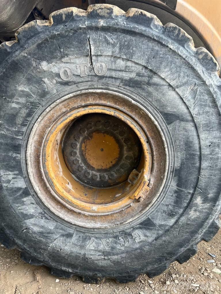 CAT 966 H 轮式装载机