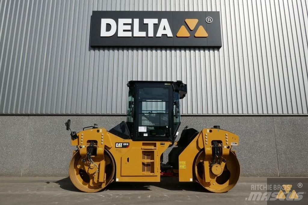 CAT CB10 双轮压路机