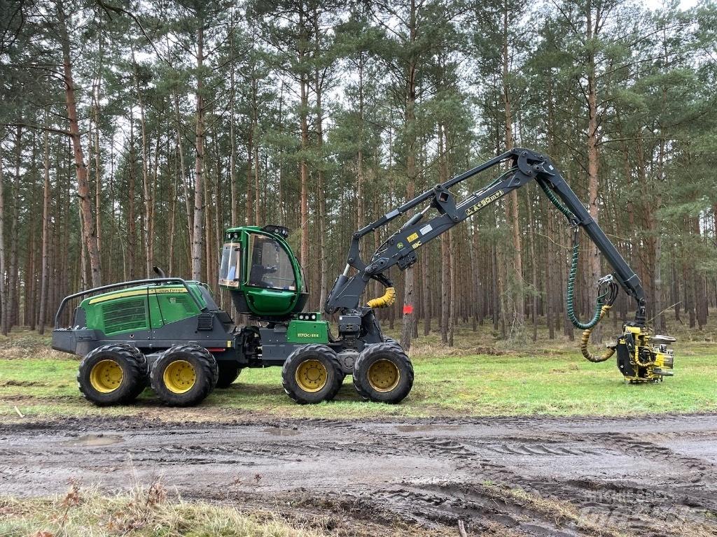 John Deere 1170G 8WD 收割机