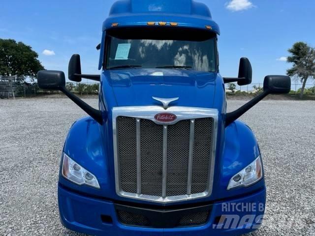 Peterbilt 579 牵引车