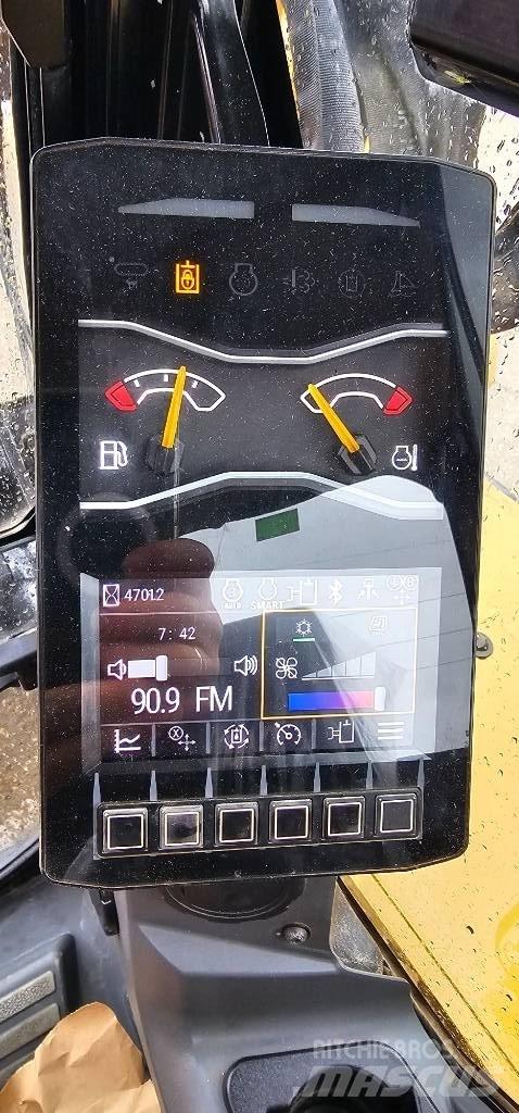 CAT 308 中型挖掘机