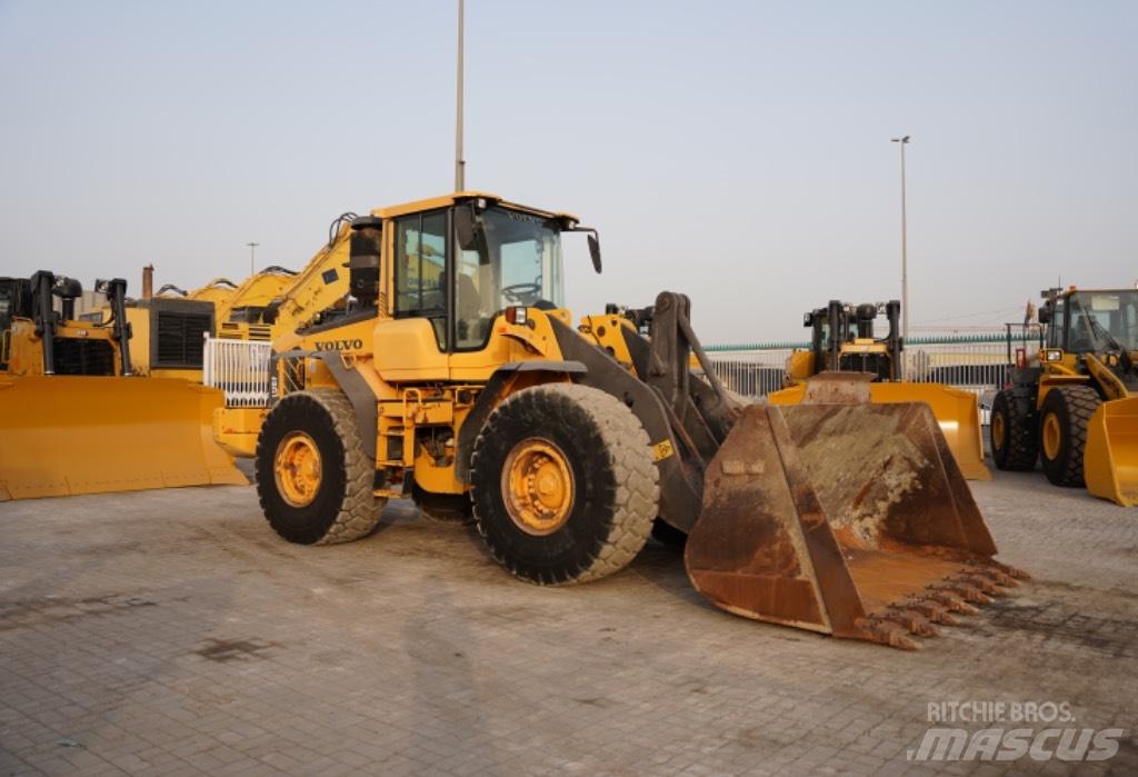 Volvo L 120 F 轮式装载机