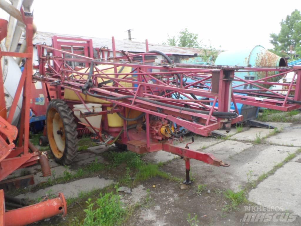 Hardi TZ2500 牵引式喷雾机