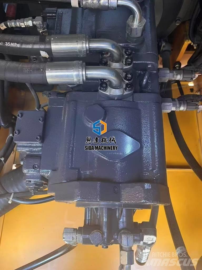 Kato HD 820 V 中型挖掘机