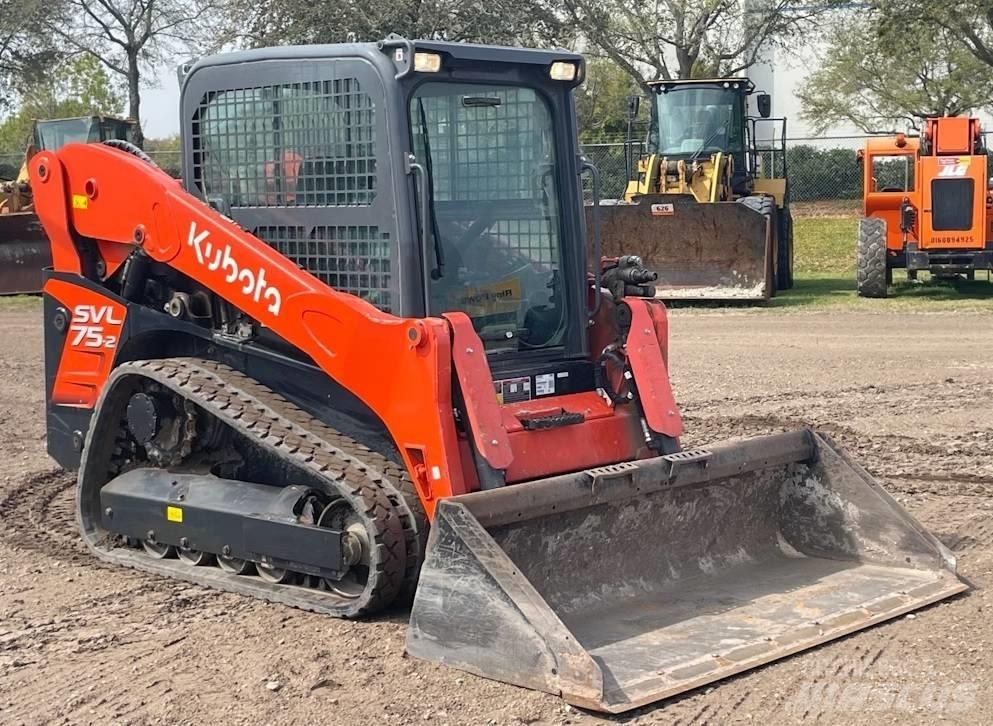 Kubota SVL 75-2 滑移装载机