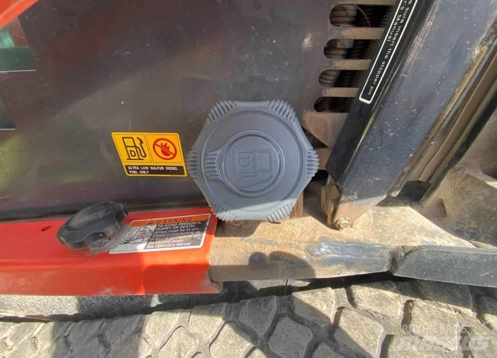 Kubota SVL 75-2 滑移装载机