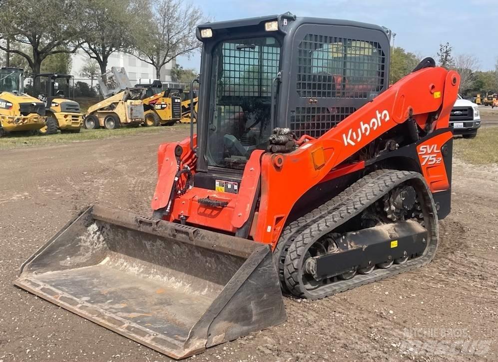Kubota SVL 75-2 滑移装载机