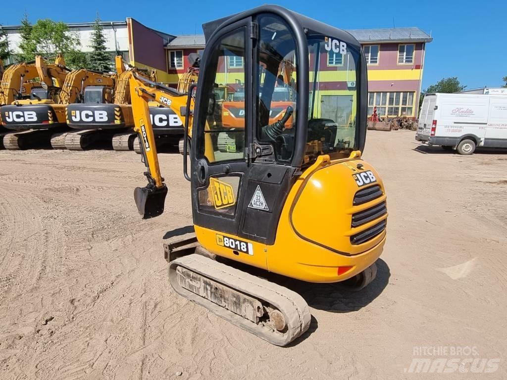JCB 8018 小型挖掘机