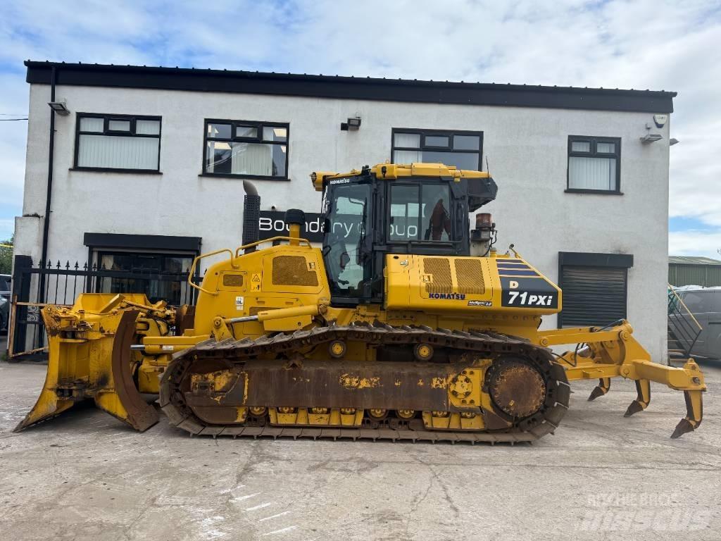 Komatsu D 71P Xi-24 履带式推土机