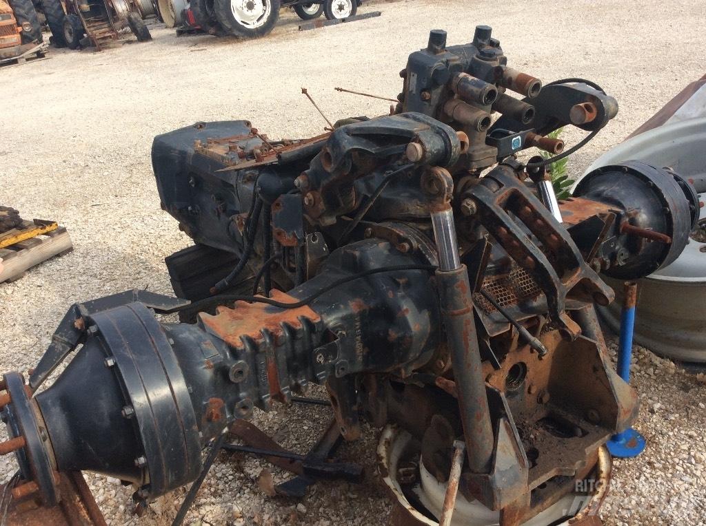 Massey Ferguson 4270 传动装置