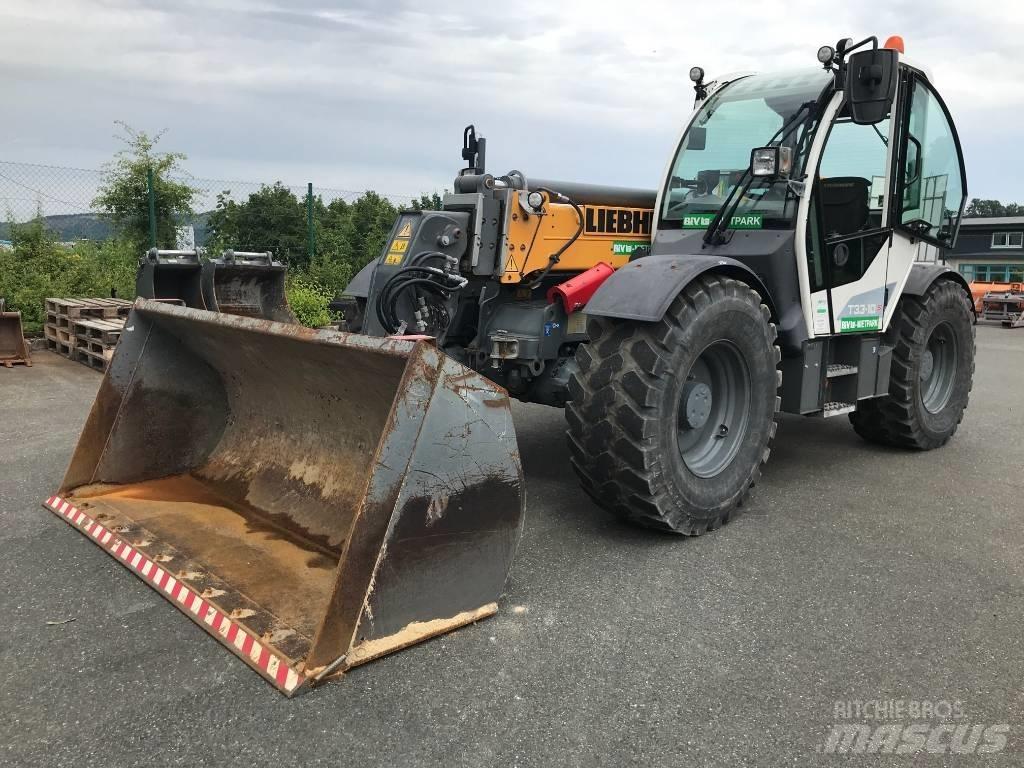 Liebherr T 33-10 s 伸缩臂叉装车|叉装车