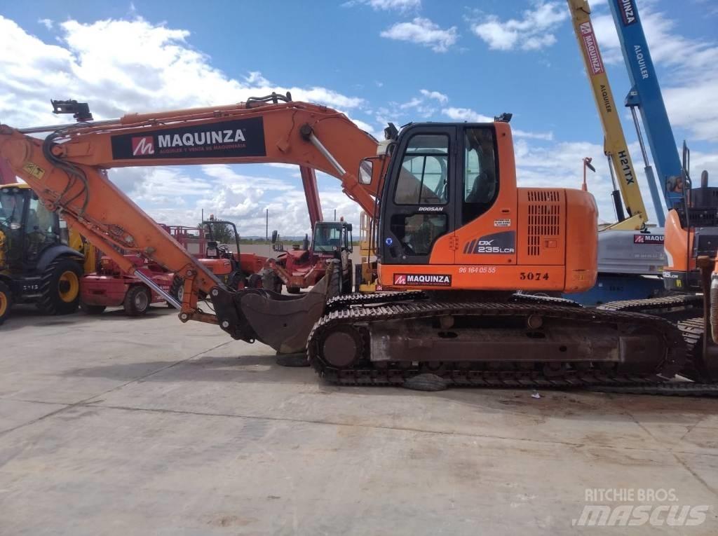 Doosan DX 235 LCR 履带挖掘机