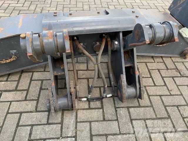 Doosan Outriggers 底盘和悬架