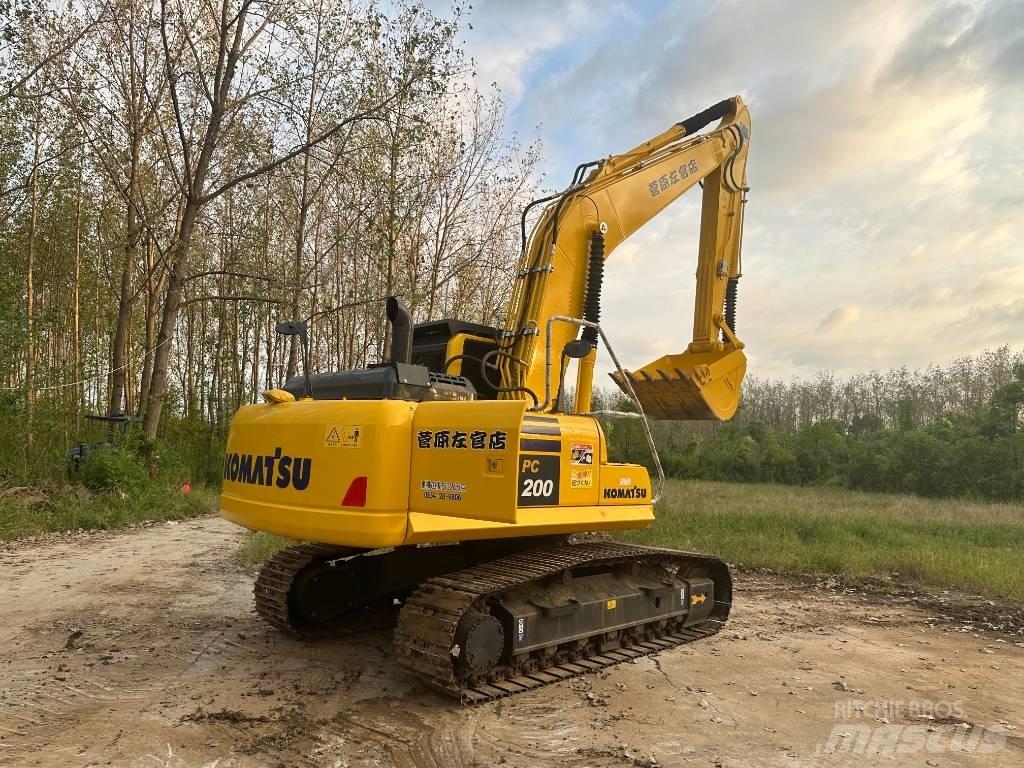 Komatsu pc200-8 履带挖掘机