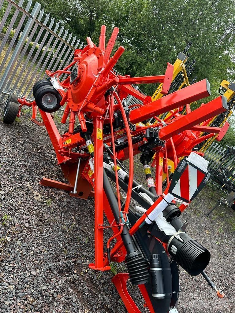 Kuhn GA8131A02 RAKE 犁耙和摊草机