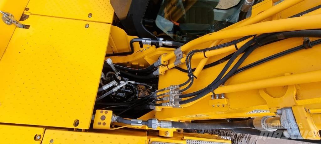 JCB 220X LC 履带挖掘机