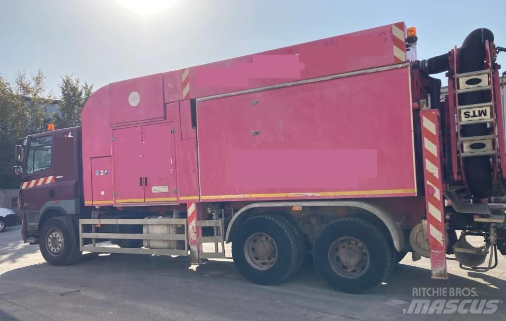 DAF CF 85.460 组合/真空油槽车