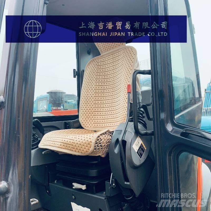 Kubota KX 183 中型挖掘机