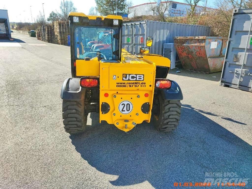 JCB 525-60 伸缩臂叉装车|叉装车