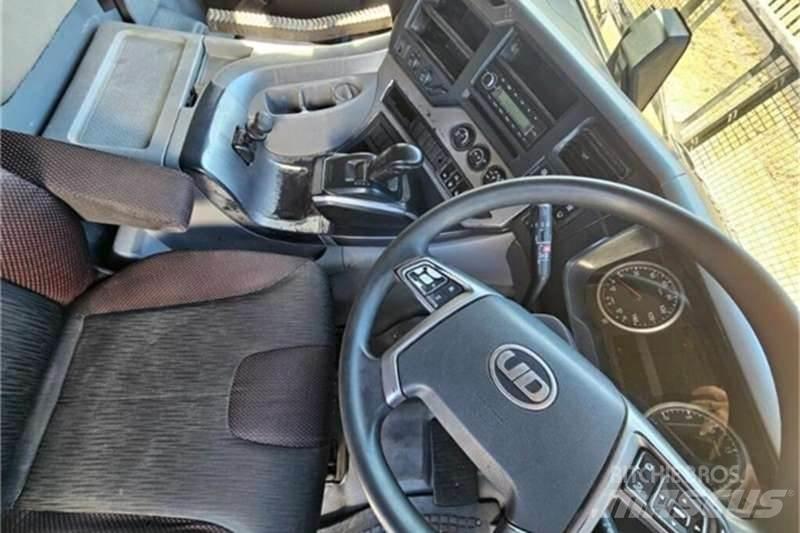 UD TRUCKS QUON 其他货车