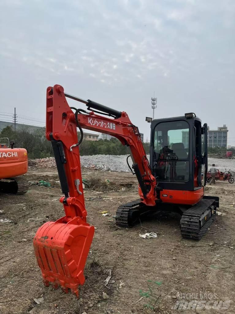 Kubota U 35 小型挖掘机