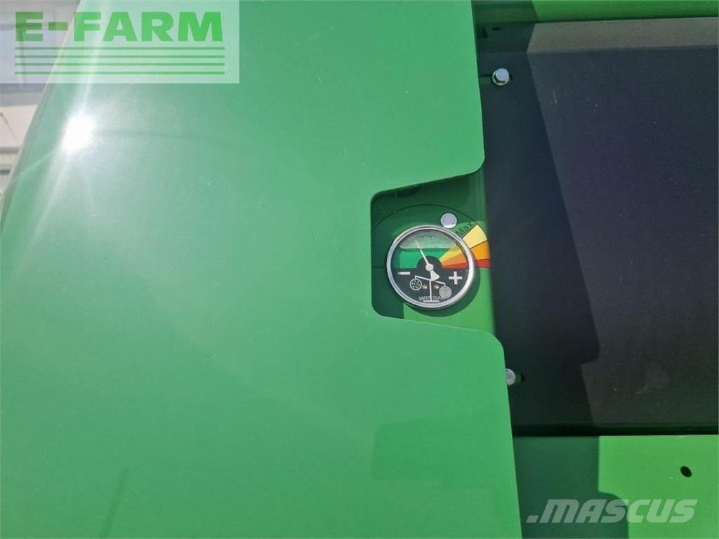 John Deere V451M 方捆打捆机