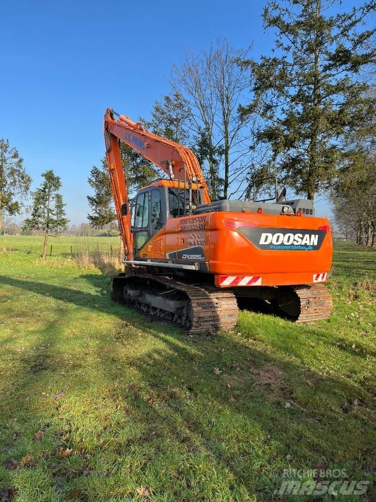 Doosan Dx225-5 长臂挖掘机