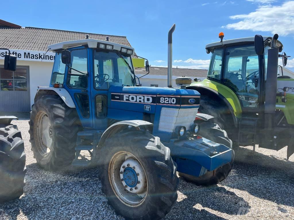 Ford 8210 Force III 拖拉机/农用车
