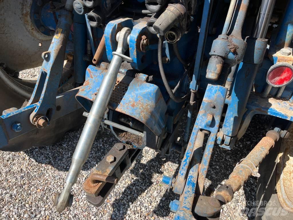 Ford 8210 Force III 拖拉机/农用车