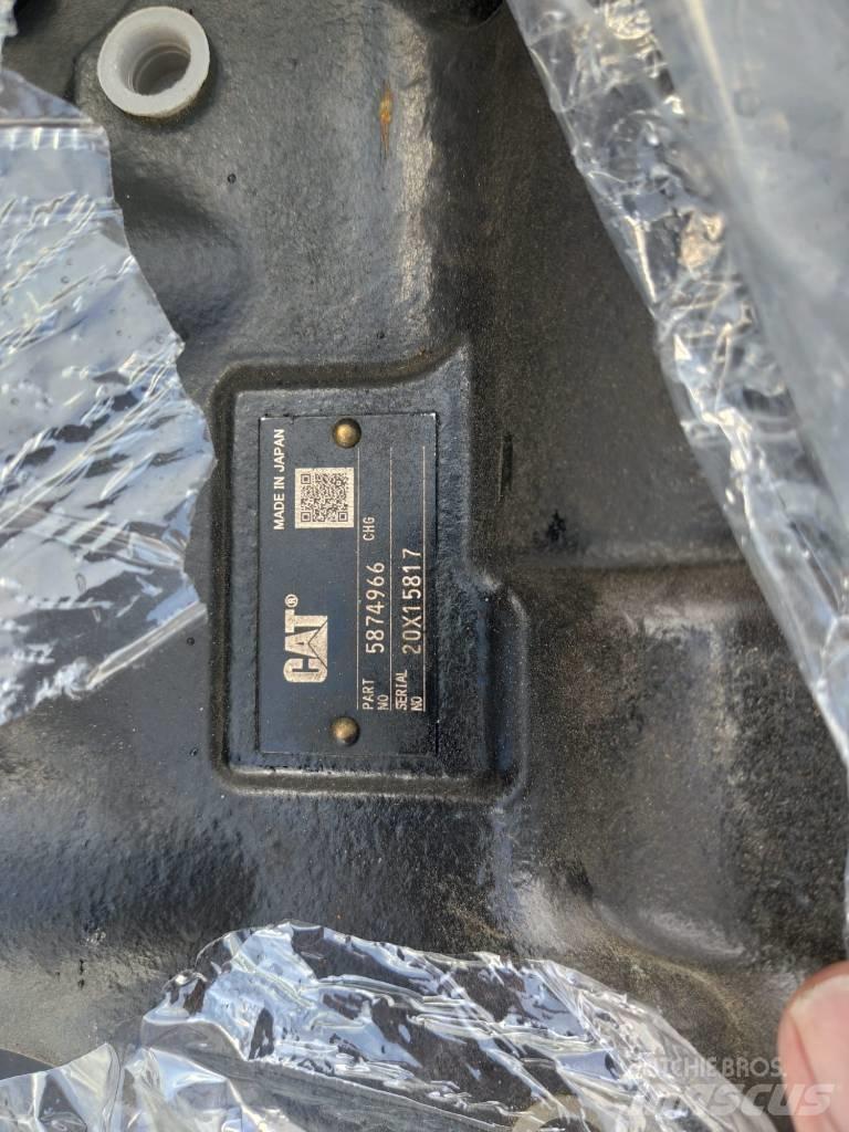 CAT 390 F 履带、链条和底盘