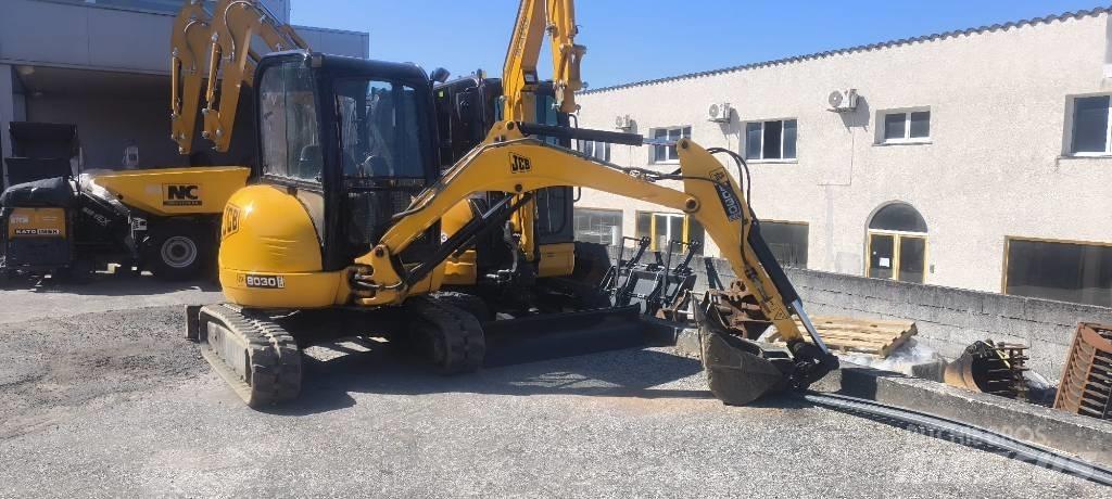 JCB 8030 小型挖掘机