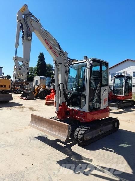 Takeuchi TB 335 R 小型挖掘机