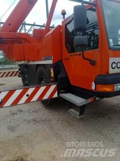 Liebherr LTM 1030-2 越野轮胎起重机︳越野吊︳越野起重机︳移动式起重机
