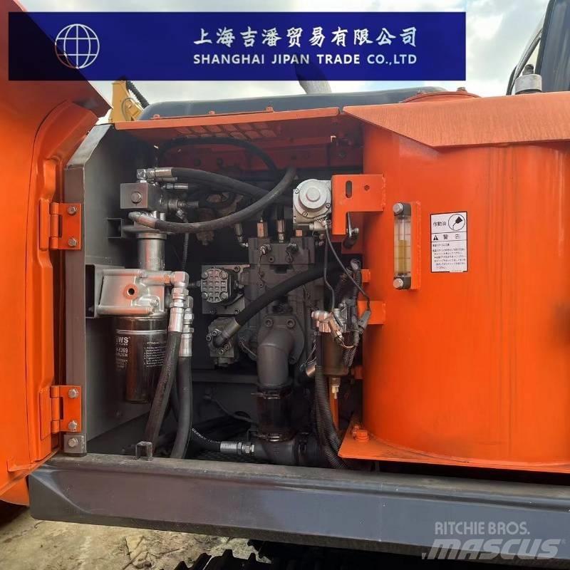 Hitachi ZX 160 中型挖掘机