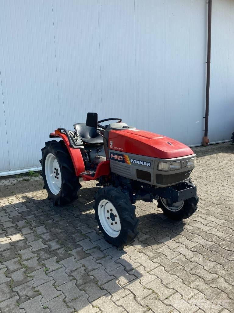 Yanmar F220 小型拖拉机