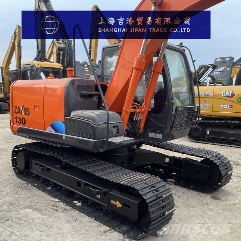 Hitachi ZX 130 履带挖掘机