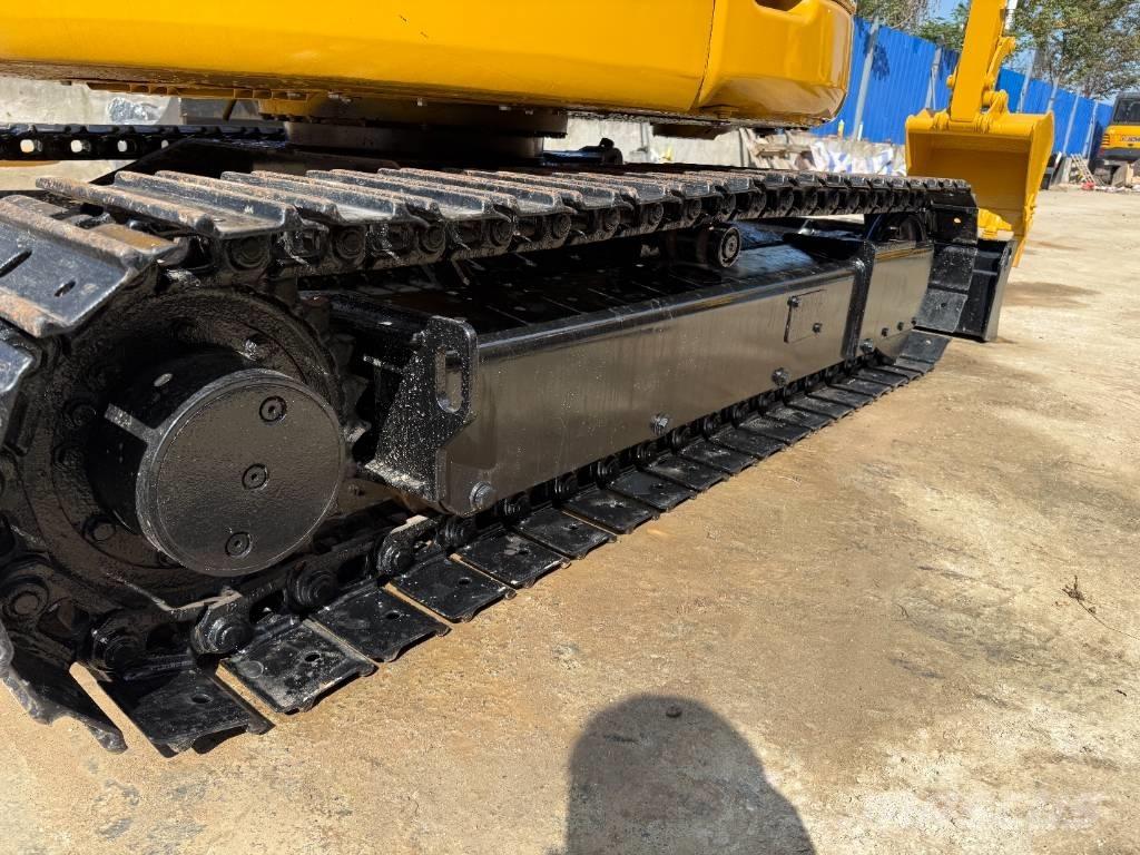 CAT 303.5E 小型挖掘机