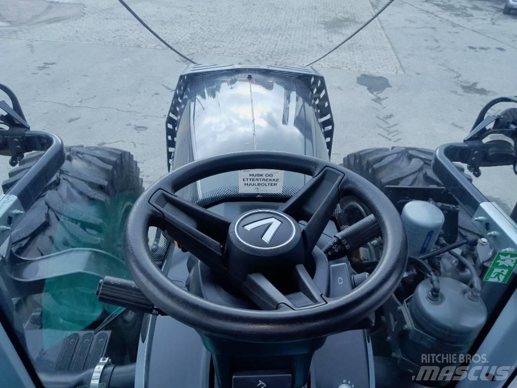 Valtra T 175 ED 林业拖拉机