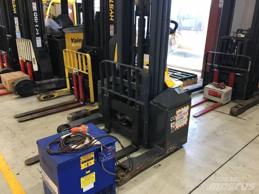 Combilift CombiWR 手推堆垛车