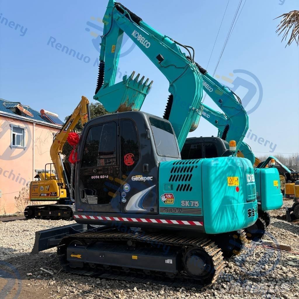 Kobelco SK75 履带挖掘机