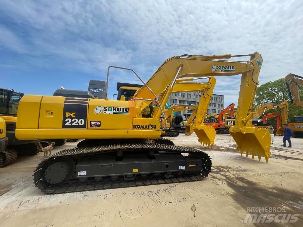 Komatsu PC 220-7 履带挖掘机