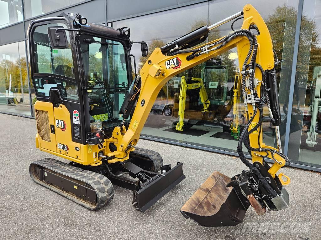 CAT 301.8 小型挖掘机